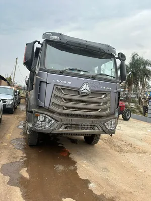 Howo Sintruck 2025 Gray