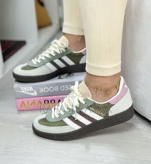 New Classic Unisex Adidas Spezial Sneakers