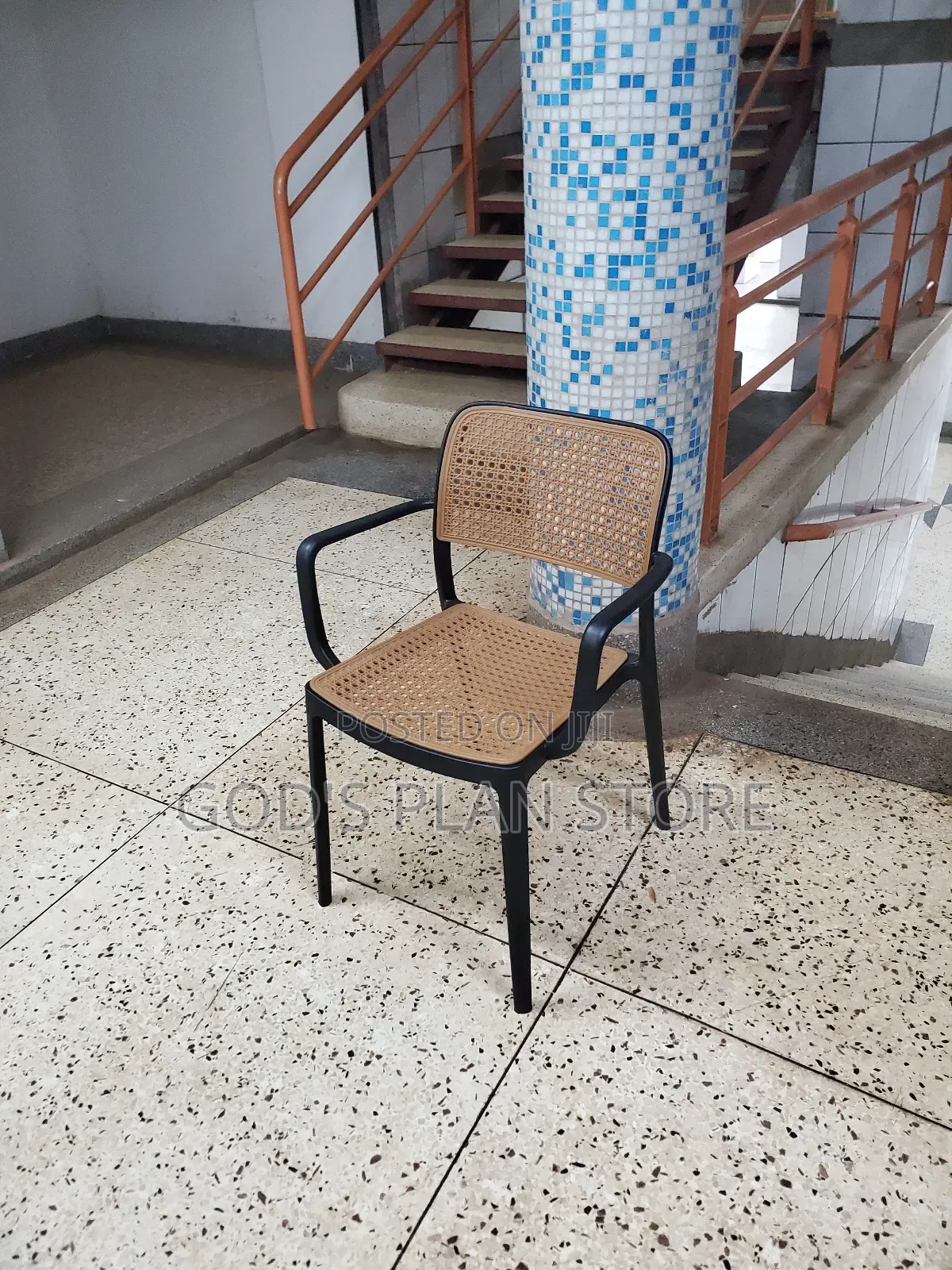 Deluxe Plastic Chairs Plastic Chairs