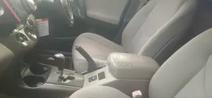 Toyota Vanguard 2008 Gray