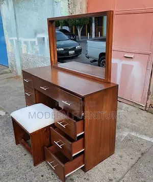 Make Up Table in Mahogany Wood