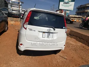 Toyota Passo Sette 1.5 AWD 2009 White