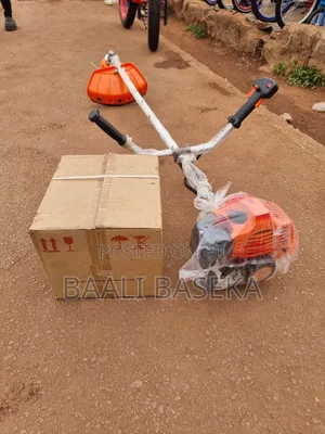 Versatile/ Grass Cutting Machine/Comfortable to Use