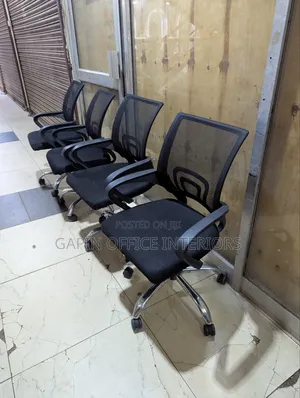 Second Hand Mesh Back Adjustable Chairs, Price for 1 Piece