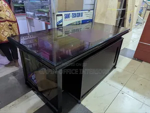 Dàrk Brown Second Hand Executive Office Desk, 1.8 Metres// 6 Feet