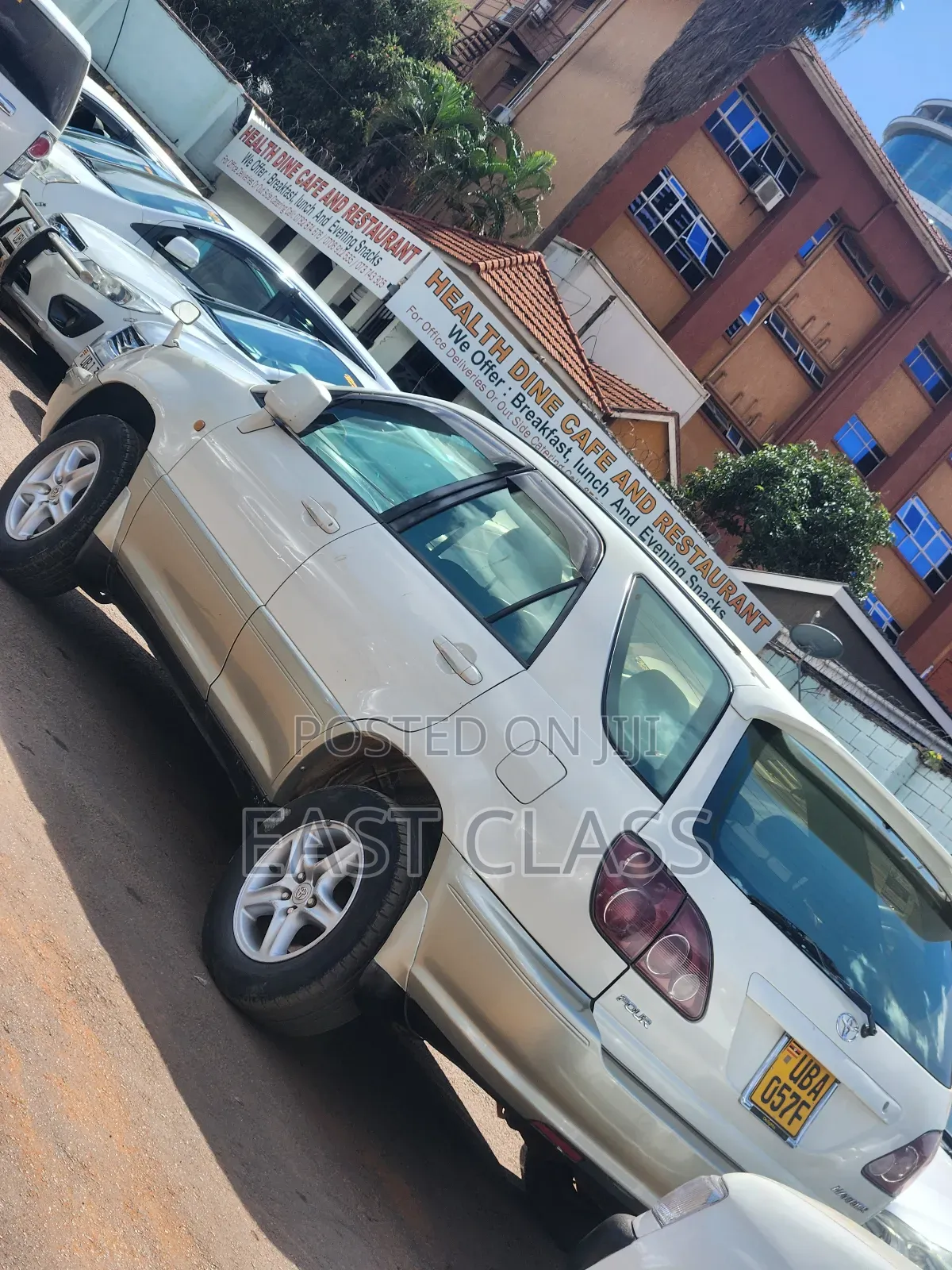 Toyota Harrier 2.2 16V 2002 White