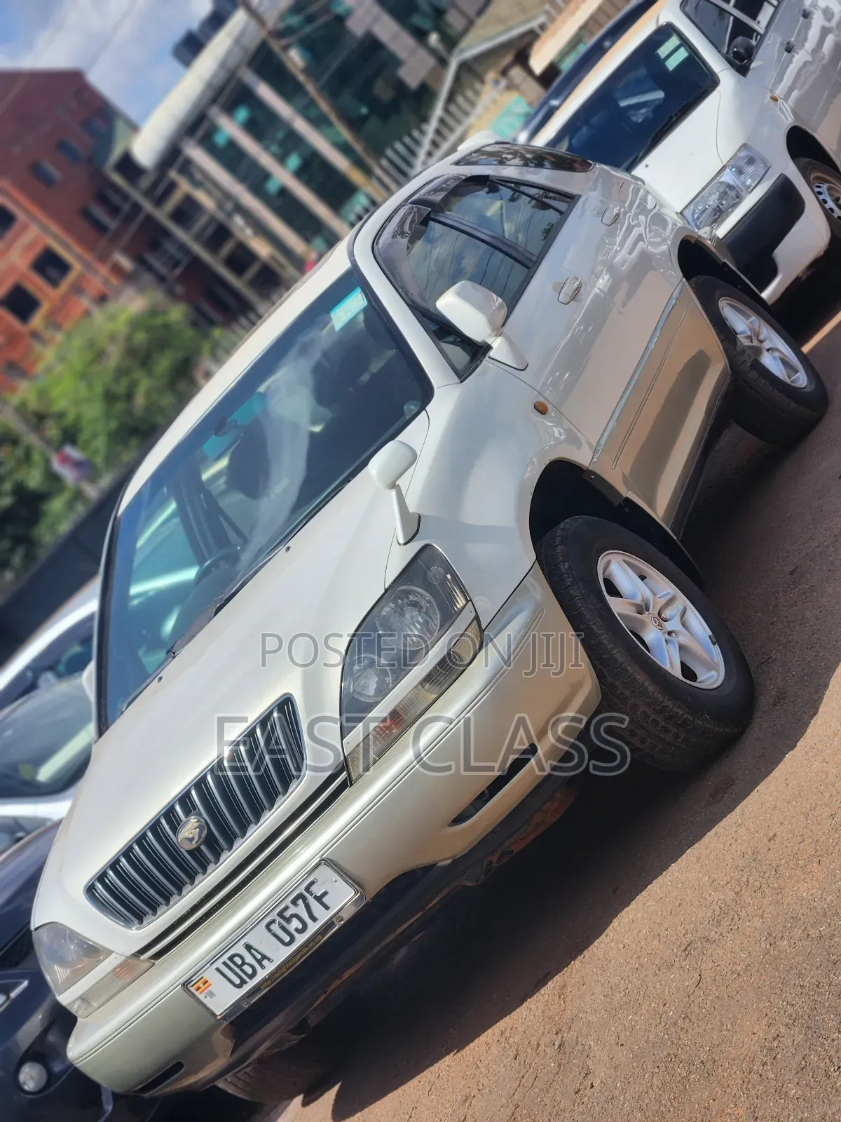 Toyota Harrier 2.2 16V 2002 White