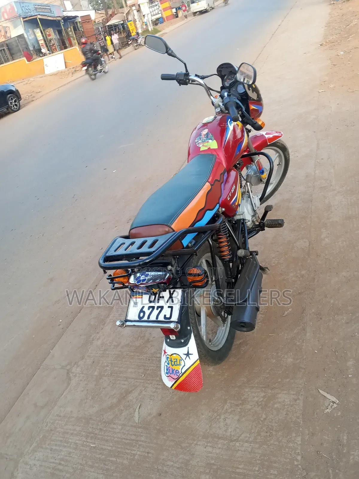 Bajaj Boxer 125 2023 Red