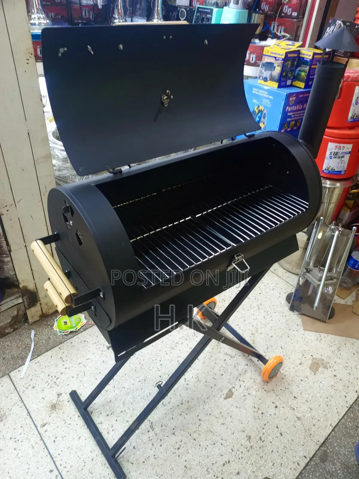 Portable Charcoal Barbecue Grill.