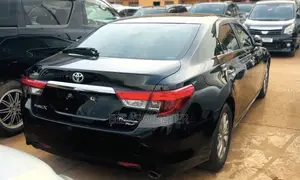 Toyota Mark X 2.5 AWD 2016 Black