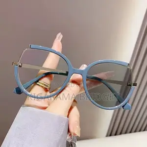 Round Shaped Eye Wear
