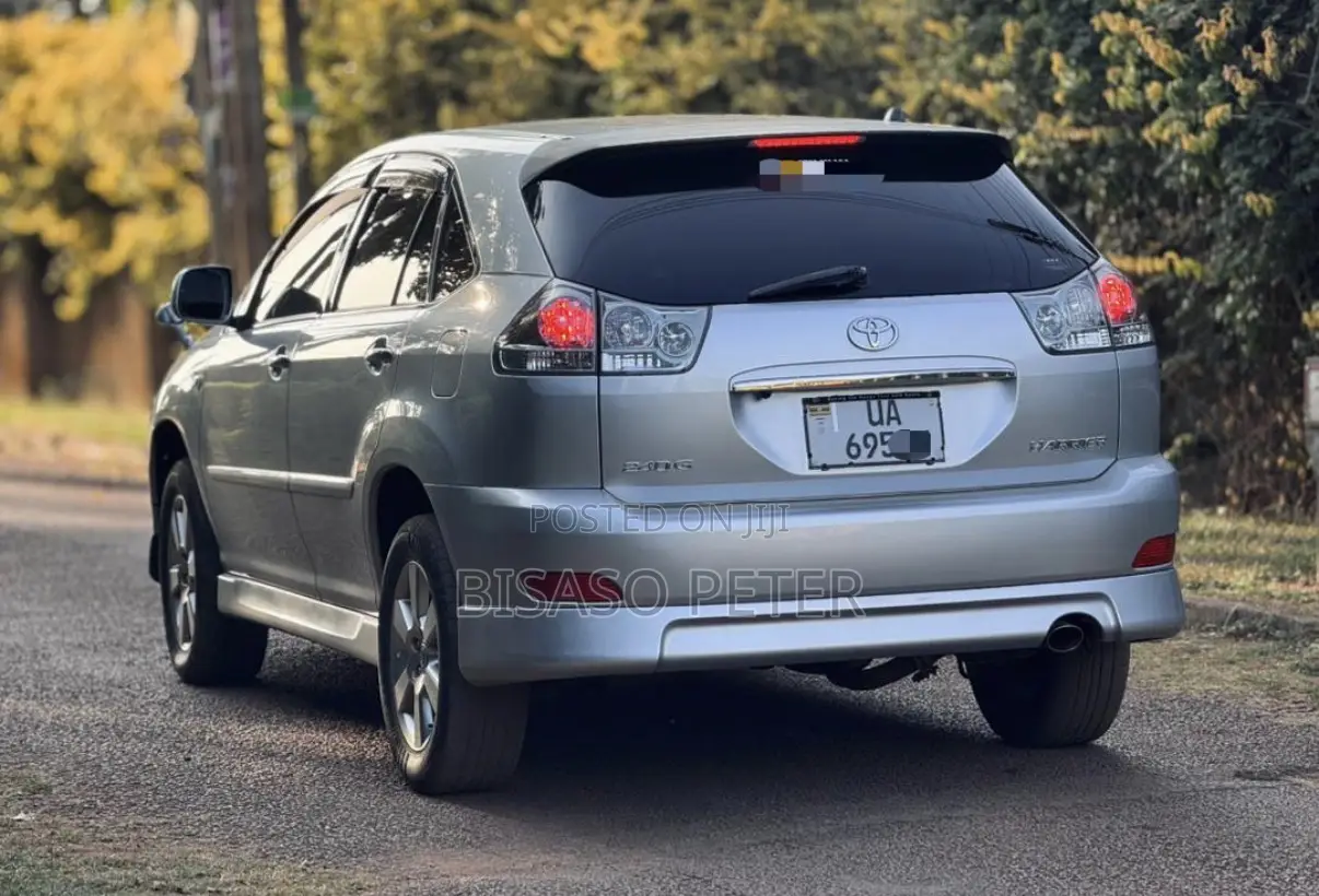 Toyota Harrier 2012 Silver