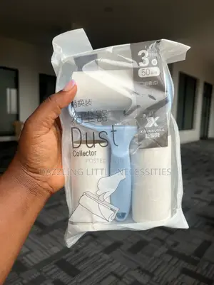 Dazzling Lint Roller With 2 Extra Refills - 50 Sheets (Blue)