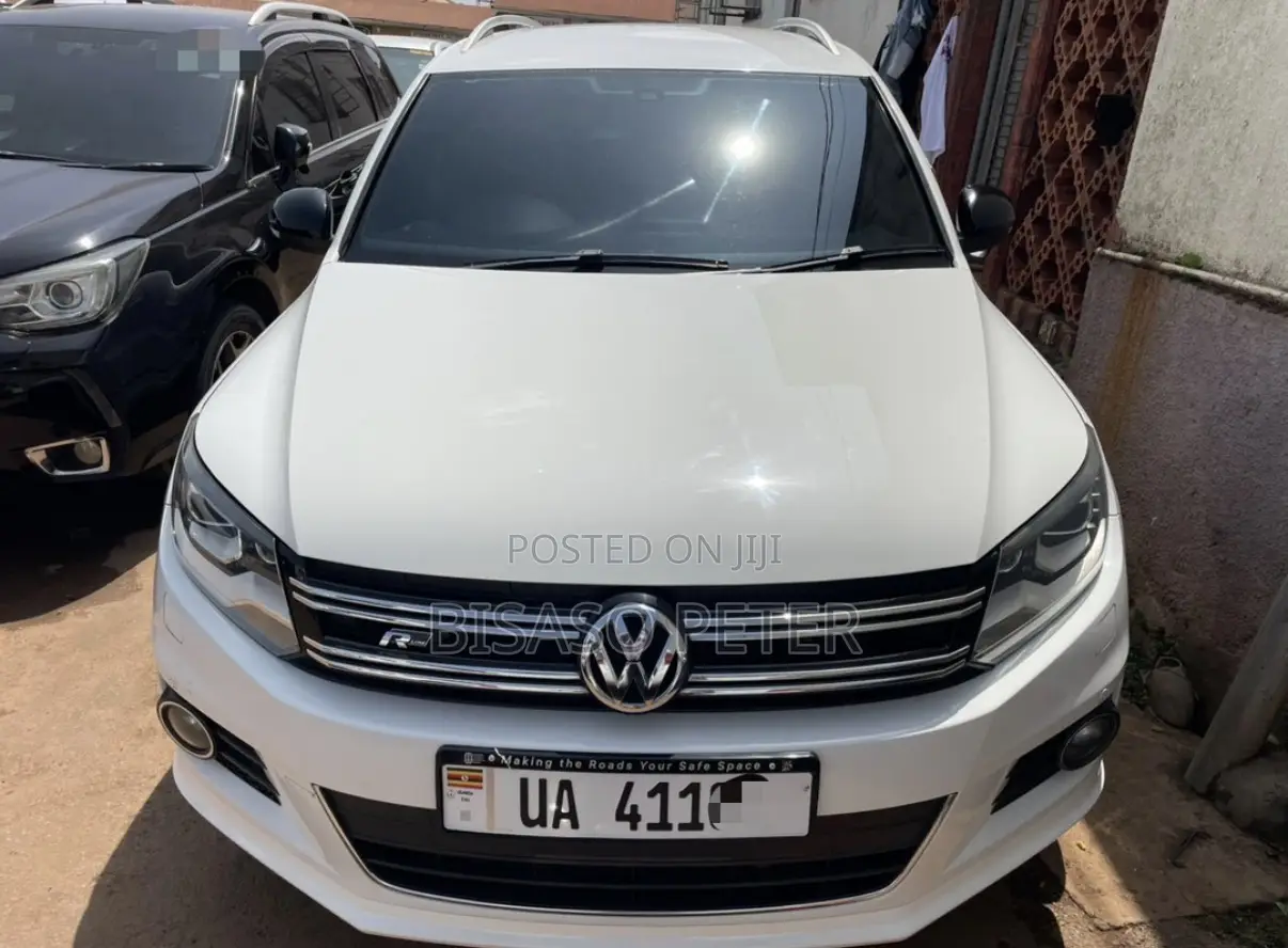 Volkswagen Tiguan S 2013 White