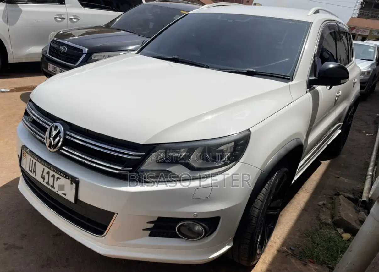 Volkswagen Tiguan S 2013 White
