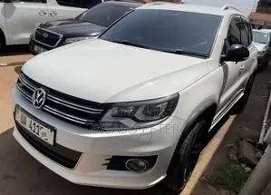 Volkswagen Tiguan S 2013 White