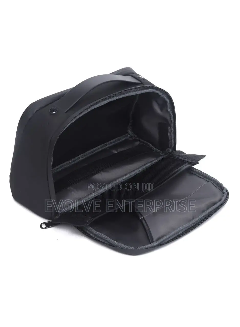 Levelo Oslo Pouch Toiletry Bag
