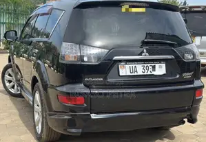 Mitsubishi Outlander 2011 Black