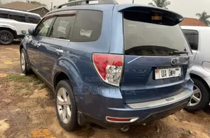 Subaru Forester 2010 Blue