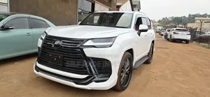 Lexus LS 2024 White