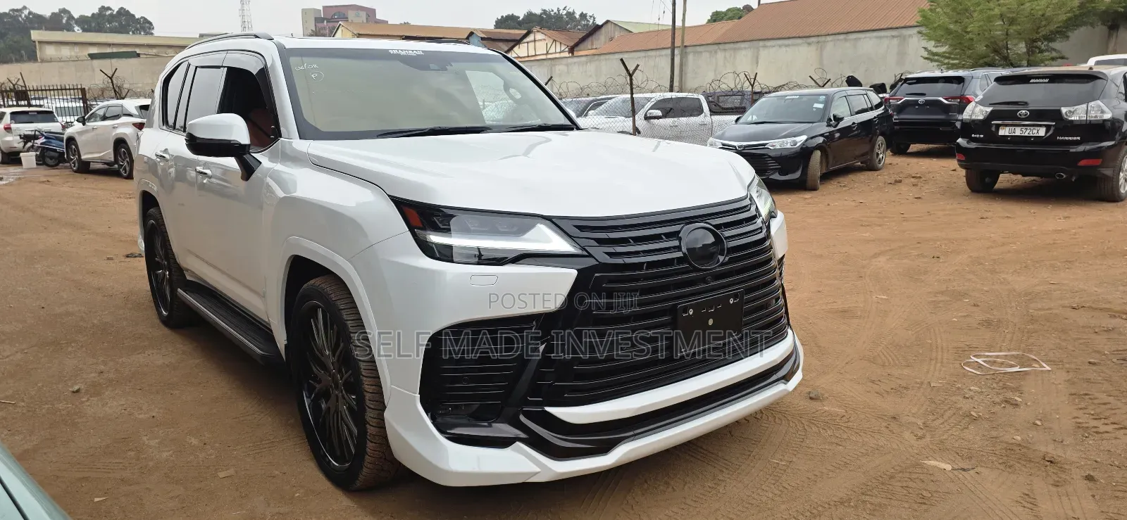 Lexus LS 2024 White
