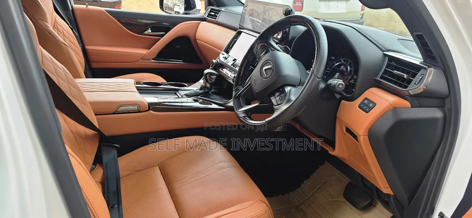 Lexus LS 2024 White