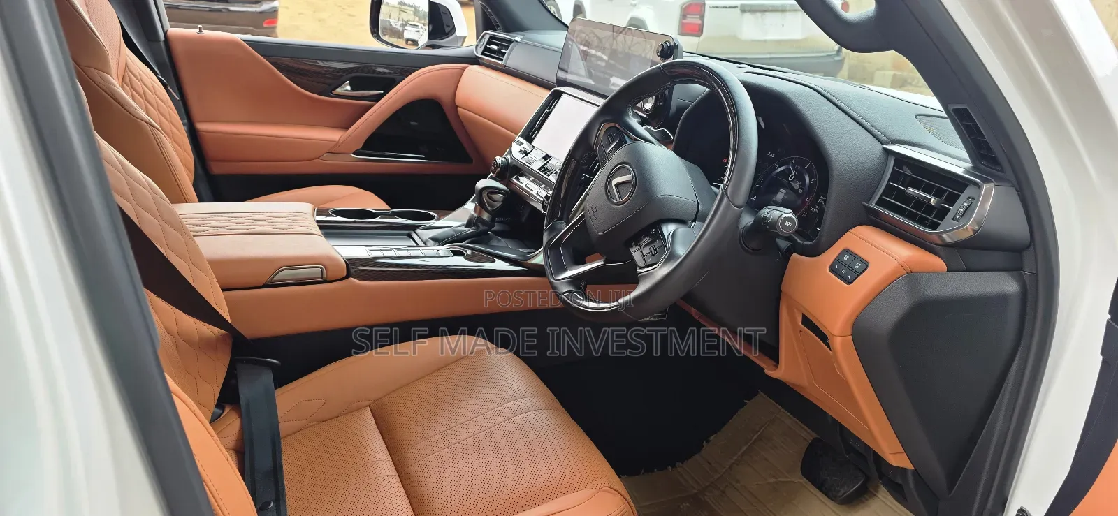 Lexus LS 2024 White