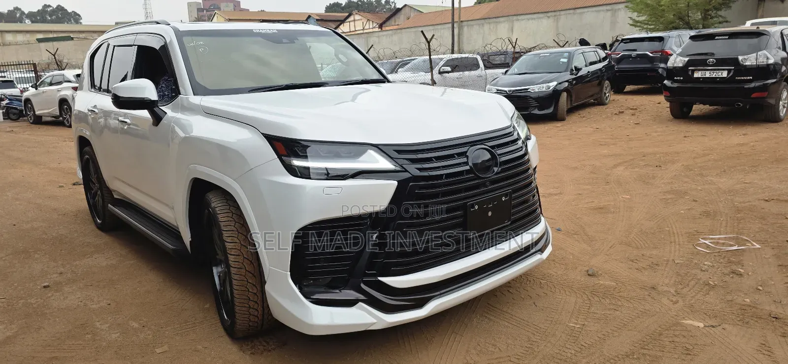 Lexus LS 2024 White