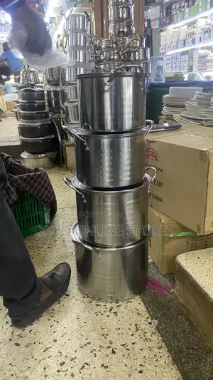 A Set of Generic Stainless Steel Cookware 4 Pieces
