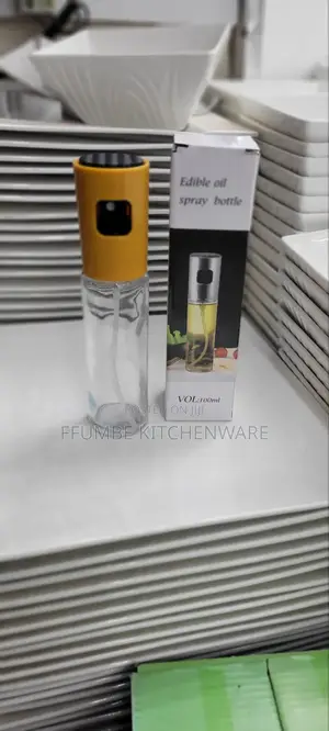 Oli Spray Bottle and Dispenser
