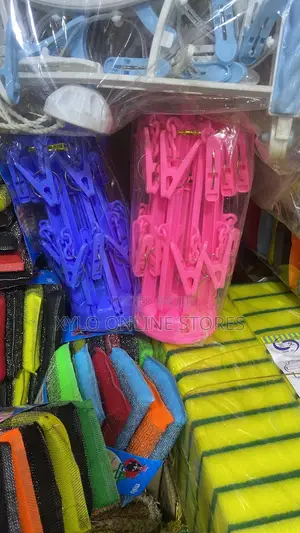 Panty Pegs/Plastic Clothes Hangers With Clips