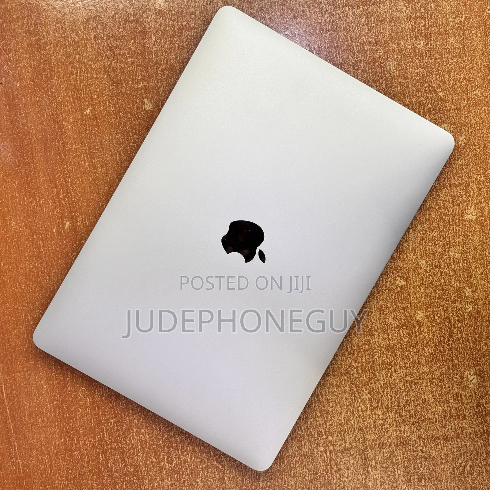 Laptop Apple MacBook Pro 2020 M1 8GB Apple M1 SSD 256GB