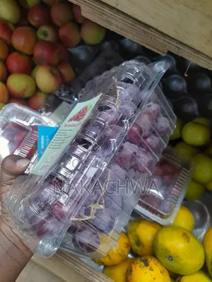 Its Agood Red Seedies Grapes