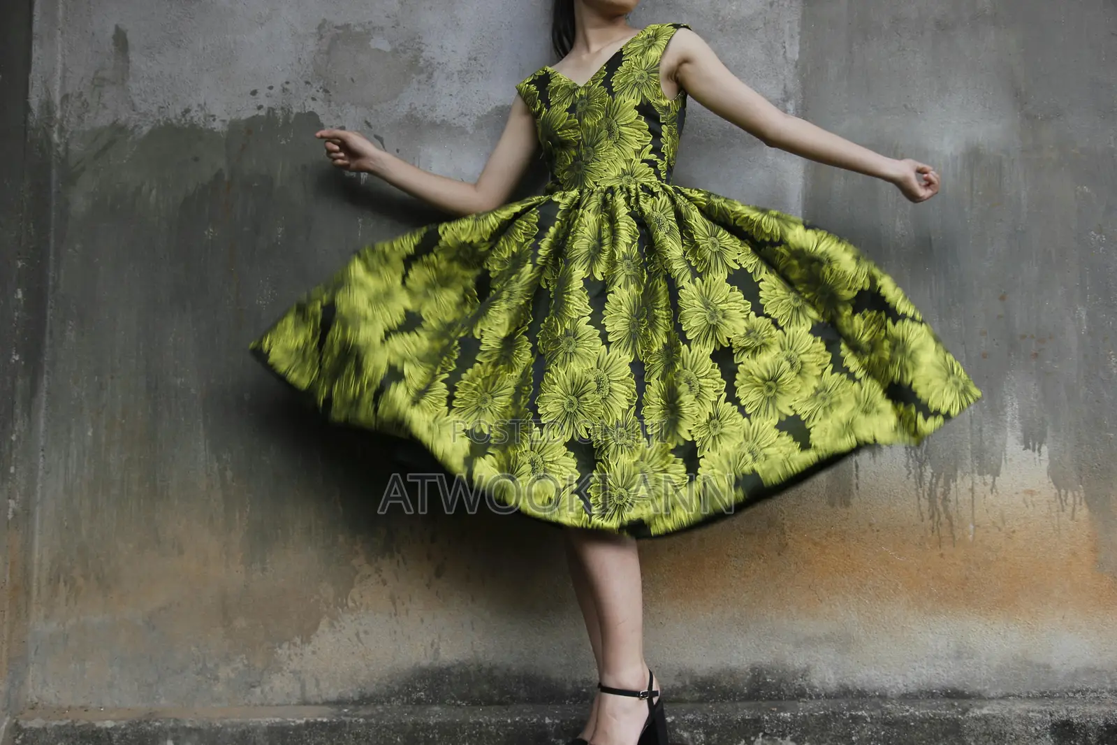 Tailoring Service for Your Clothes, Beauty Guarateed