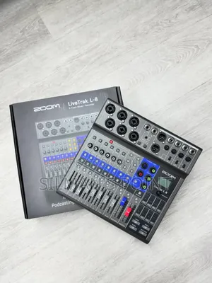 Zoom Livetrak L8 Track Mixer and Recorder