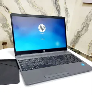 New Laptop HP 240 G9 8GB Intel Core I3 SSD 256GB