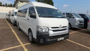 Toyota HiAce 2016 White