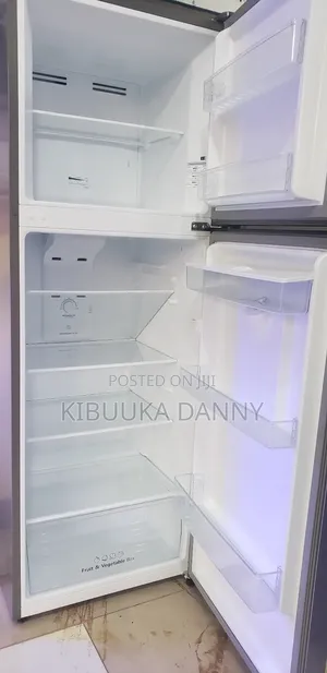 Hisence 419 N4dgn Fridge Freezer