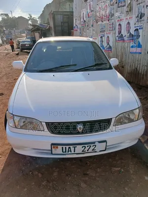 Toyota Corolla 2002 White