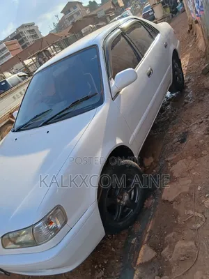 Toyota Corolla 2002 White