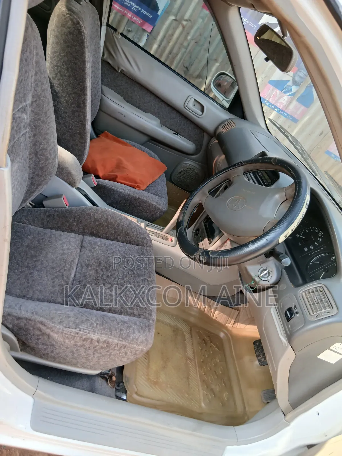 Toyota Corolla 2002 White