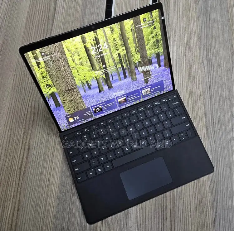 New Microsoft Surface Pro 11th Edition, a Copilot+ PC 16GB SSD 512GB