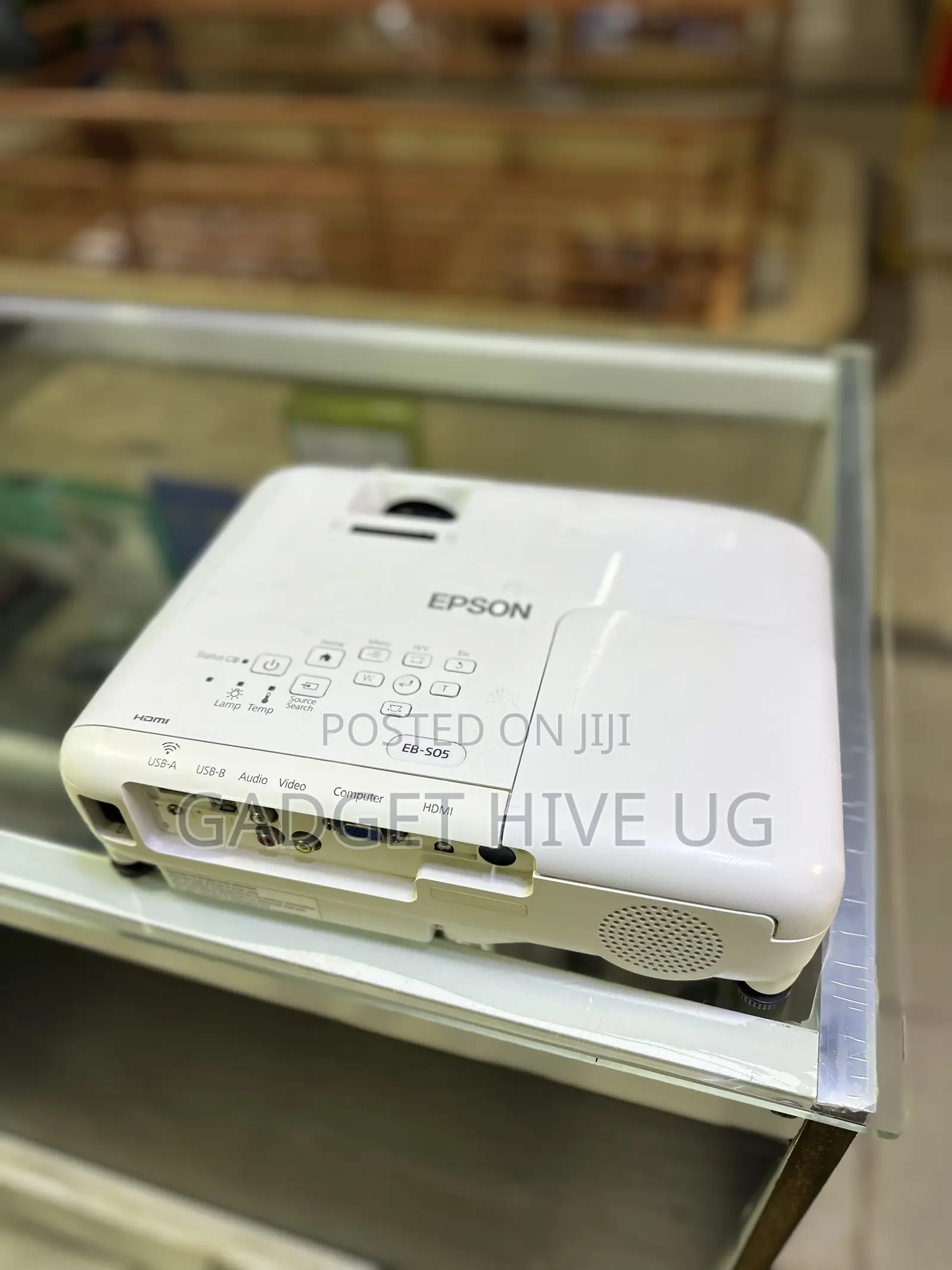 Epson Eb-S05 Projector 3200 Lumens