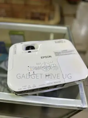 Epson Eb-X11