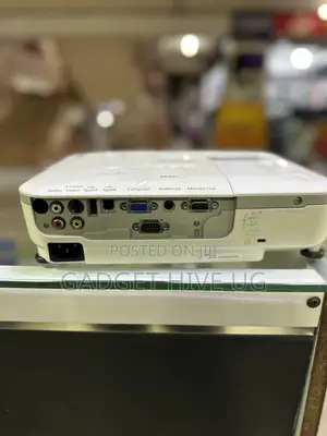 Epson Eb-X11