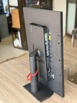Monitor Lenovo 27.2 Inch Screen