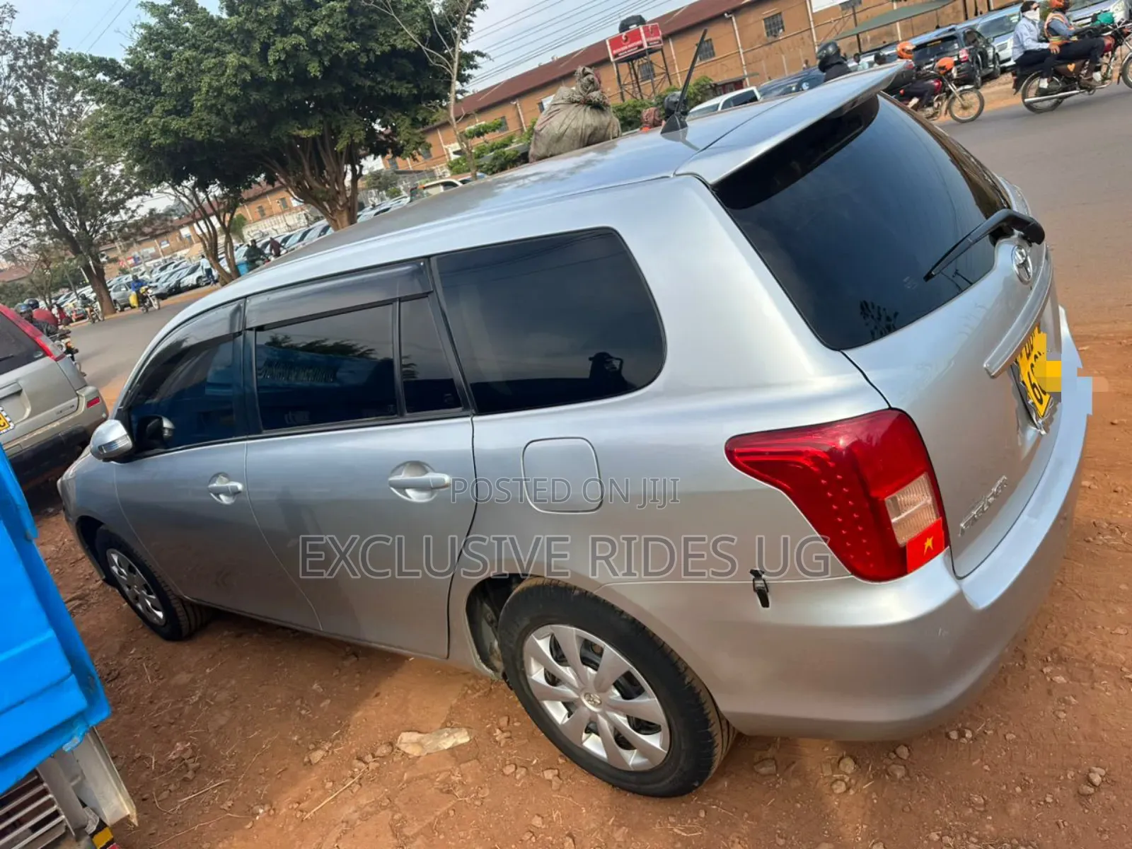 Toyota Corolla Fielder 2010 Silver