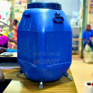 Large 50l Pig Drinking Drinker – Durable Hygienic