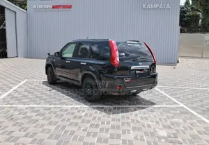 Nissan X-Trail 2012 Black