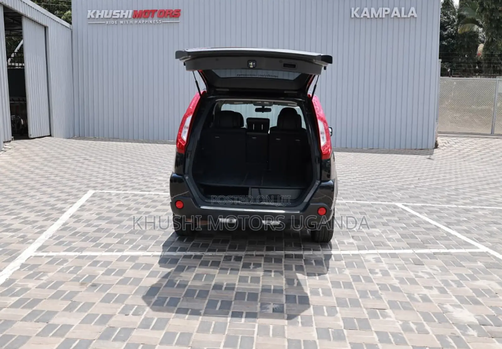 Nissan X-Trail 2012 Black